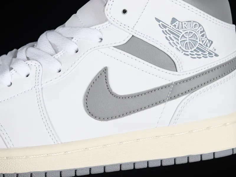 All categories Air Jordan Jordan series basketball shoes Air Jordan 1 Mid Air Jordan 1 Mid "Vintage Grey" AJ1 Joe 1 white gray first year China basketball shoes 554724-135